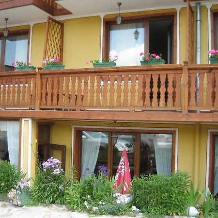 Family Panorama Hotel 2*
